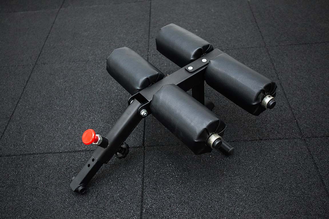 Подставка под ноги для обратной экстензии (Reverse Hyper) в Краснодаре в магазине SportPanda Подставка под ноги для обратной экстензии (Reverse Hyper) – фото