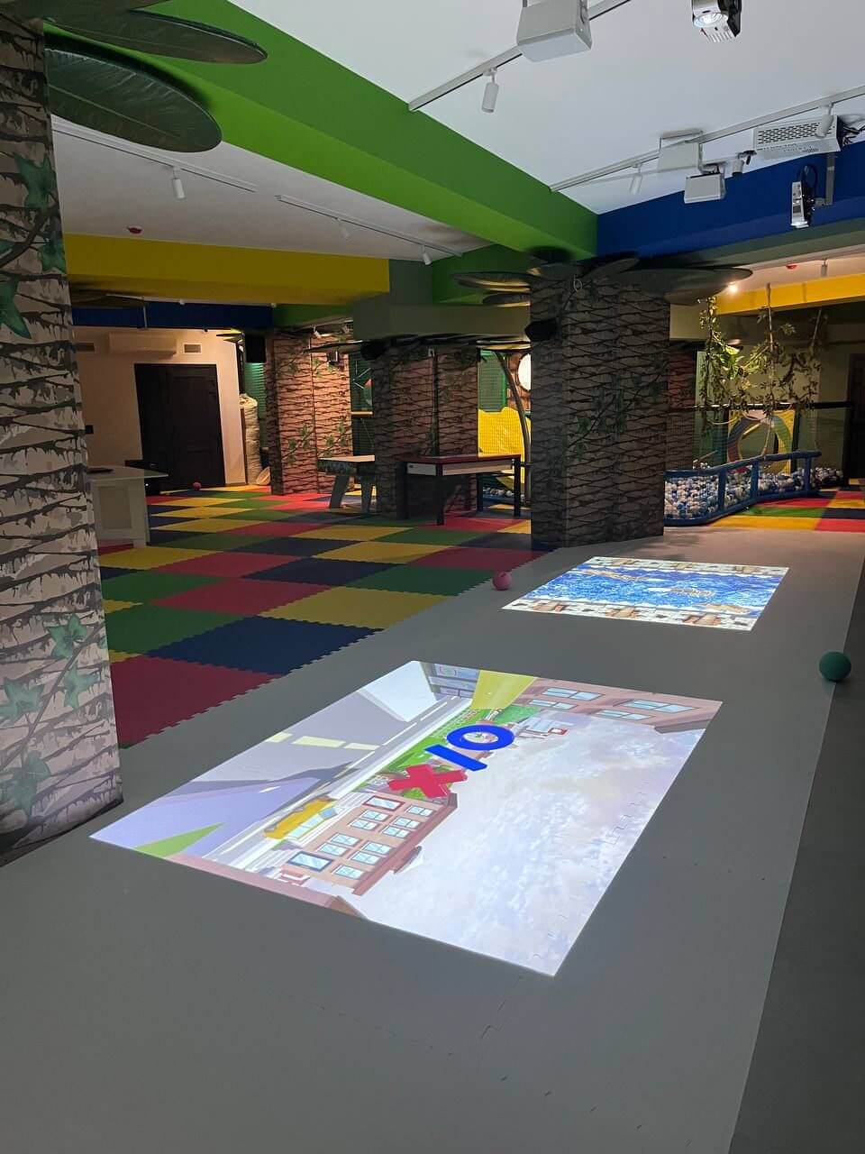 Детский игровой центр «Kids Land» (пос. Лермонтово) Детский игровой центр «Kids Land» (пос. Лермонтово)