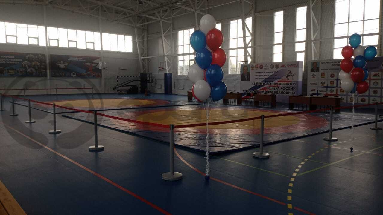 Зал в  ст. Новотитаровская Краснодарский край Зал в  ст. Новотитаровская Краснодарский край