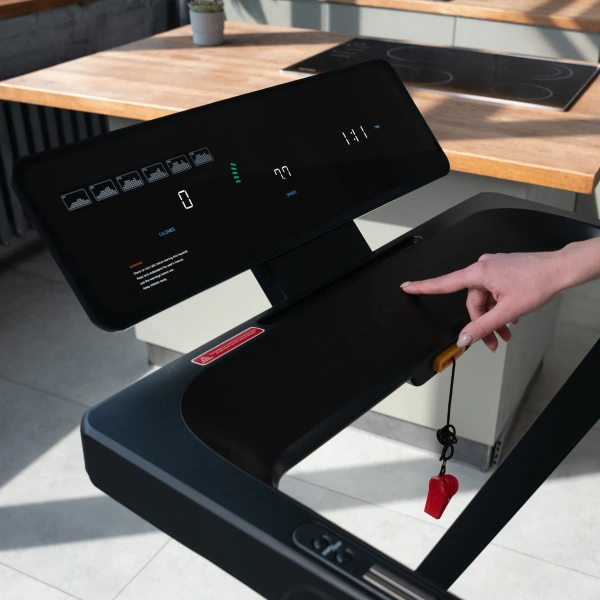 Беговая дорожка OXYGEN FITNESS RUNUP GROOVE A, электрическая, для дома в Краснодаре в магазине SportPanda Беговая дорожка OXYGEN FITNESS RUNUP GROOVE A, электрическая, для дома – фото