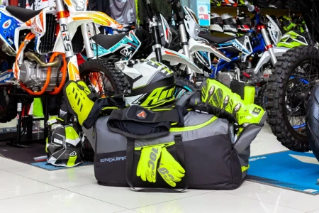 Сумка спортивная для экипировки / мотосумка Enduro Cargo, серый / чёрный / салатовый Сумка спортивная для экипировки / мотосумка Enduro Cargo, серый / чёрный / салатовый