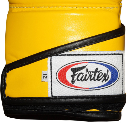 Боксерские перчатки Fairtex BGV6 Angular Sparring Gloves, тренировочные, жёлтый в Краснодаре в магазине SportPanda Боксерские перчатки Fairtex BGV6 Angular Sparring Gloves, тренировочные, жёлтый – фото