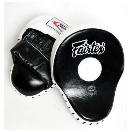 Тайские лапы (пады) Fairtex FMV-9, изогнутые в Краснодаре в магазине SportPanda Тайские лапы (пады) Fairtex FMV-9, изогнутые – фото