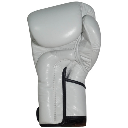 Боксерские перчатки Fairtex BGV6 Angular Sparring Gloves, тренировочные, белый в Краснодаре в магазине SportPanda Боксерские перчатки Fairtex BGV6 Angular Sparring Gloves, тренировочные, белый – фото