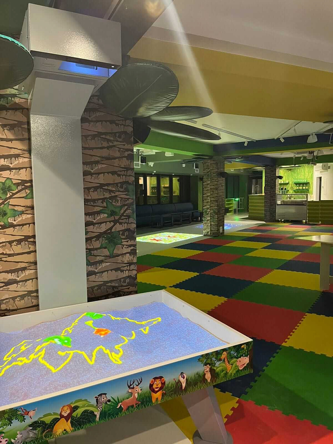 Детский игровой центр «Kids Land» (пос. Лермонтово) Детский игровой центр «Kids Land» (пос. Лермонтово)
