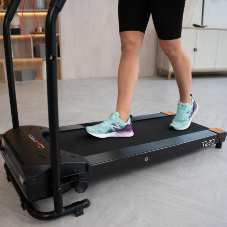 Беговая дорожка CARBON FITNESS T120, электрическая, для дома в Краснодаре в магазине SportPanda Беговая дорожка CARBON FITNESS T120, электрическая, для дома – фото