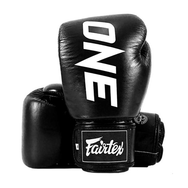 Боксерские перчатки Fairtex BGV ONE Championship, для боев и тренировок, чёрный в Краснодаре в магазине SportPanda Боксерские перчатки Fairtex BGV ONE Championship, для боев и тренировок, чёрный – фото